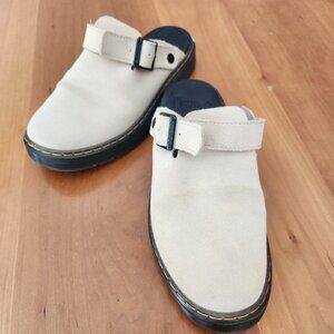 Doc Dr. Martens Carlson Unisex Mule Mens 7 Womens 8 Sand Suede Slingback NEW